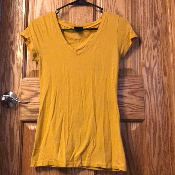 Wet Seal yellow v-neck tee - Picture 1 of 3